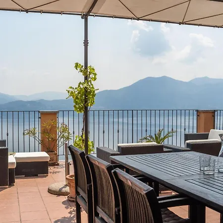 Panorama Sul Maggiore Apartment Oggebbio