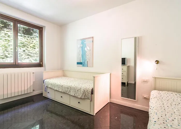 Διαμέρισμα Oggebbio Getaway With Views Oggebbio