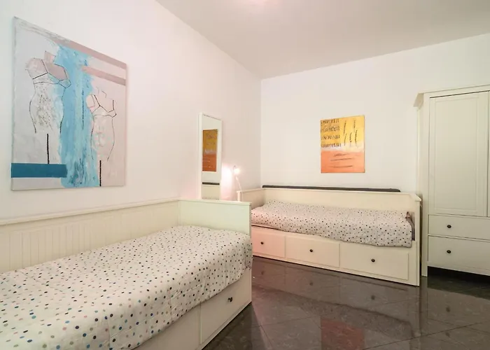 Oggebbio Getaway With Views