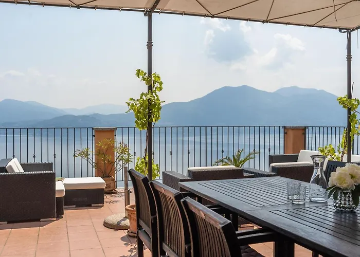 Oggebbio Getaway With Views Διαμέρισμα Oggebbio