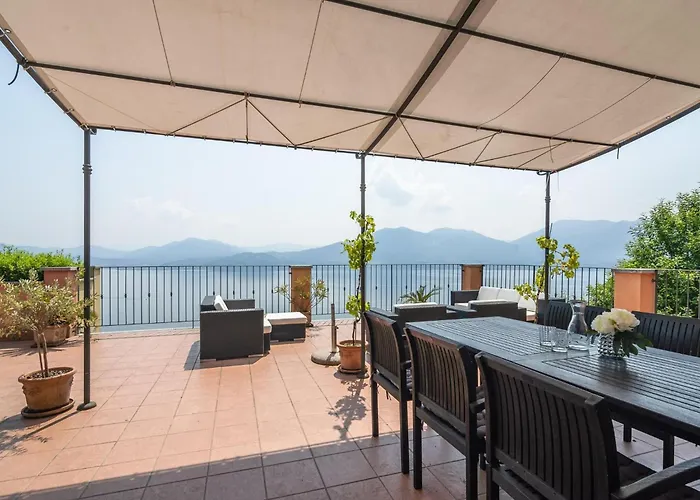 Διαμέρισμα Oggebbio Getaway With Views