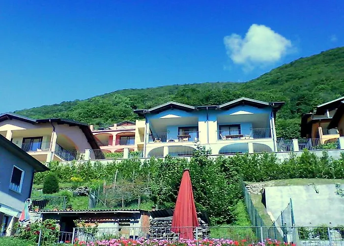 Apartament Oggebbio Getaway With Views