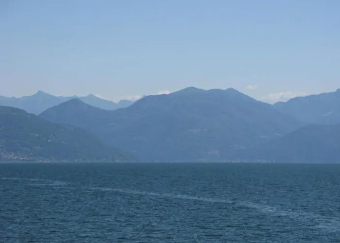 Oggebbio Getaway With Views