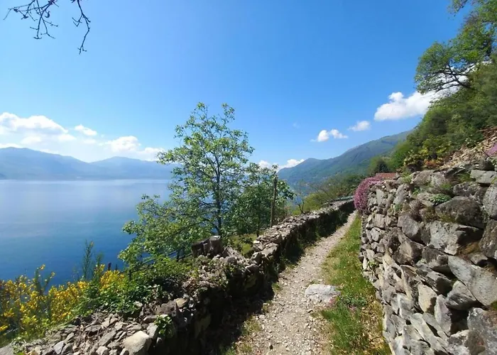 Διαμέρισμα Oggebbio Getaway With Views